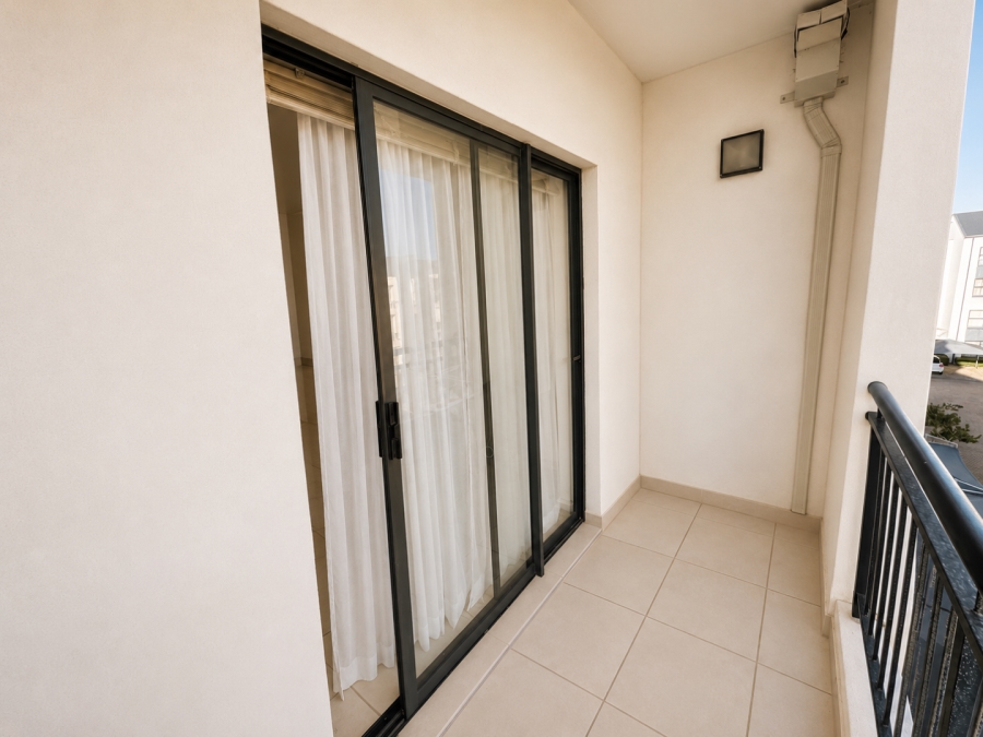 1 Bedroom Property for Sale in Sandown Western Cape